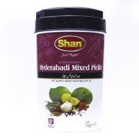 Shan Hyderabadi Mix Pickle Jar - 1kg